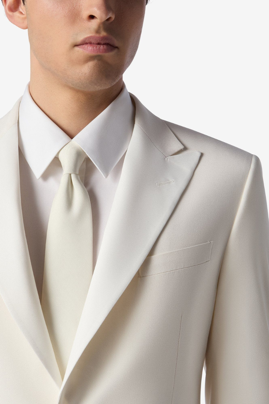 Regal White Silk Peak Lapel Suit - Image 2